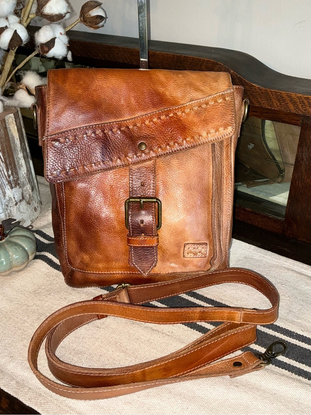 NWOT Bed Stu Leather AINHOA Crossbody Bag LTC CAFE LATTE TD Retail $275